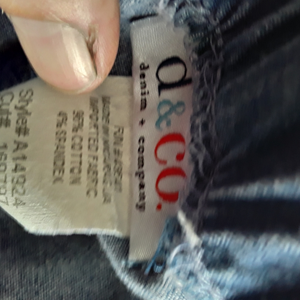 Capris - Picture 2 of 2